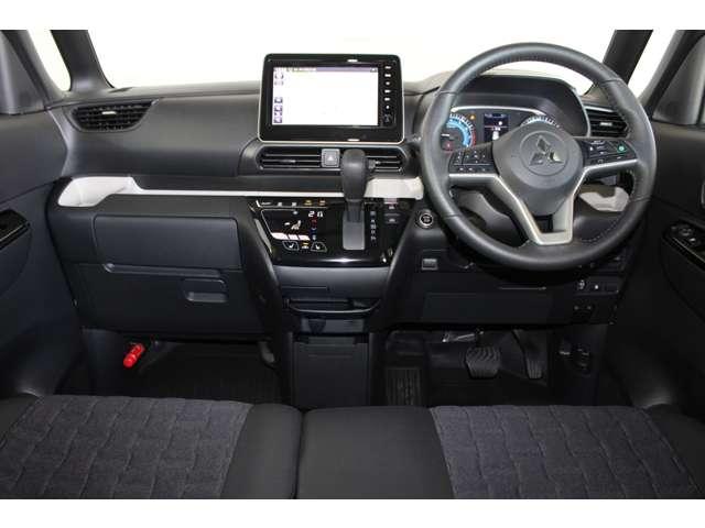 デリカミニ Ｔ　プレミアム　カスタム仕様　メモリーナビ　全周囲カメラ　衝突軽減装置　ターボエンジン　ナビＴＶ　寒冷地　パワステ　フルタイム４ＷＤ　エアバッグ　ＬＥＤヘッド　ＥＳＣ　サイドカメラ　クルコン　インテリキー　キーフリー（3枚目）