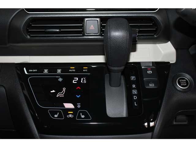 デリカミニ Ｇ　プレミアム　リミテッドエディション　カスタム仕様　メモリーナビ　全周囲カメラ　（10枚目）