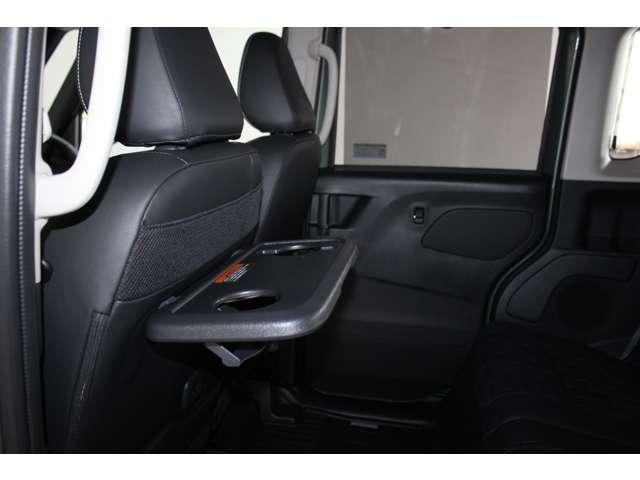 デリカミニ Ｇ　プレミアム　リミテッドエディション　カスタム仕様　メモリーナビ　全周囲カメラ　（15枚目）