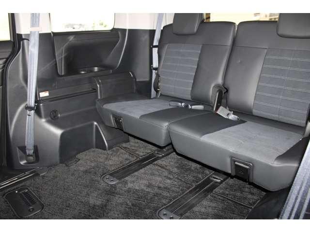 デリカＤ：５ シャモニー　カスタム仕様　メモリーナビ　全周囲カメラ　アイドリングＳ　アクティブクルーズコントロール　イモビ　衝突被害軽減装置　Ｂモニター　サイドカメラ　助手席エアバッグ　地デジＴＶ　電動リアゲート　４ＷＤ（6枚目）