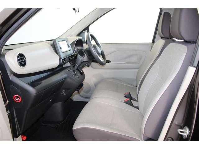 ｅＫワゴン Ｍ　メモリーナビ　踏み間違い防止アシスト　イモビライザー　ナビＴＶ　パワーウィンドウ　フルセグ　Ｐセンサー　マニュアルエアコン　キーレスエントリー　前席シートヒーター　ＡＳＣ　エアバック　パワステ　ＡＢＳ（4枚目）