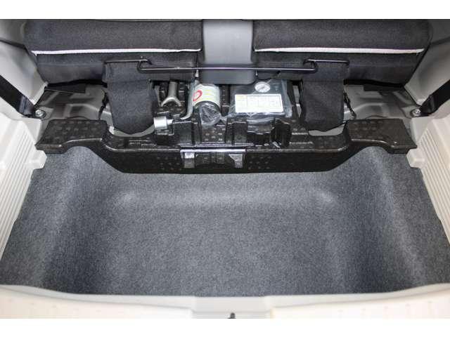 ｅＫワゴン Ｍ　メモリーナビ　踏み間違い防止アシスト　イモビライザー　ナビＴＶ　パワーウィンドウ　フルセグ　Ｐセンサー　マニュアルエアコン　キーレスエントリー　前席シートヒーター　ＡＳＣ　エアバック　パワステ　ＡＢＳ（13枚目）