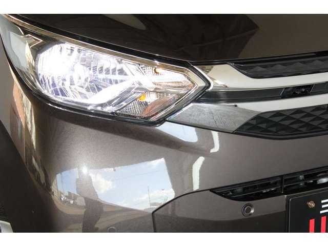 ｅＫワゴン Ｍ　メモリーナビ　踏み間違い防止アシスト　イモビライザー　ナビＴＶ　パワーウィンドウ　フルセグ　Ｐセンサー　マニュアルエアコン　キーレスエントリー　前席シートヒーター　ＡＳＣ　エアバック　パワステ　ＡＢＳ（18枚目）