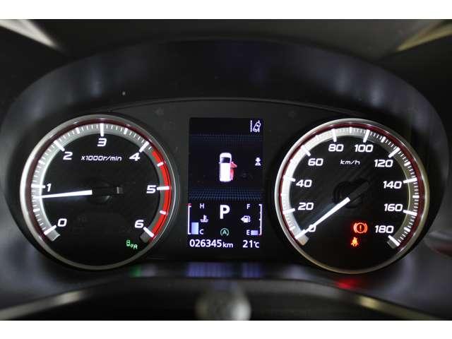 デリカＤ：５ アーバンギア　Ｇ　パワーパッケージ　メモリーナビ　全周囲カメラ　ＥＴＣ車載器　電動Ｒゲート　アイドリングストップ　地デジ　シ－トヒ－タ－　運転席パワーシート　ＬＥＤ　寒冷地仕様　メモリーナビ　オートクルーズコントロール　スマートキー（7枚目）