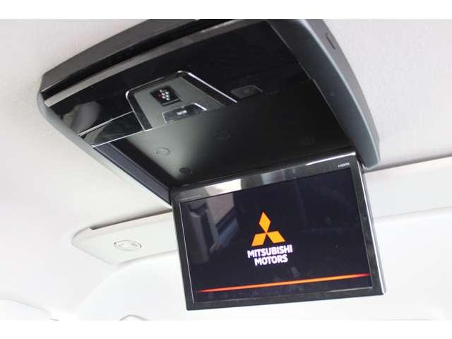 デリカＤ：５ アーバンギア　Ｇ　パワーパッケージ　メモリーナビ　全周囲カメラ　ＥＴＣ車載器　電動Ｒゲート　アイドリングストップ　地デジ　シ－トヒ－タ－　運転席パワーシート　ＬＥＤ　寒冷地仕様　メモリーナビ　オートクルーズコントロール　スマートキー（12枚目）