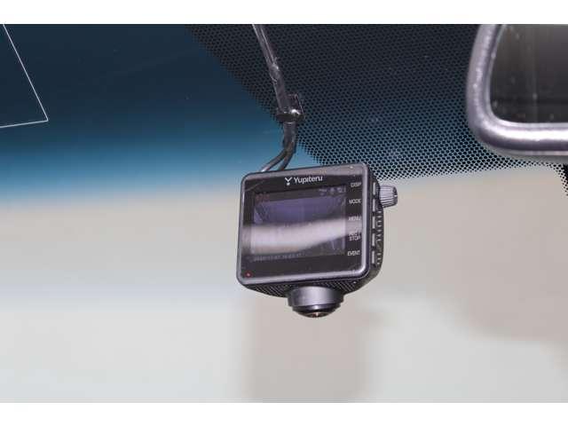 デリカＤ：５ アーバンギア　Ｇ　パワーパッケージ　メモリーナビ　全周囲カメラ　ＥＴＣ車載器　電動Ｒゲート　アイドリングストップ　地デジ　シ－トヒ－タ－　運転席パワーシート　ＬＥＤ　寒冷地仕様　メモリーナビ　オートクルーズコントロール　スマートキー（14枚目）