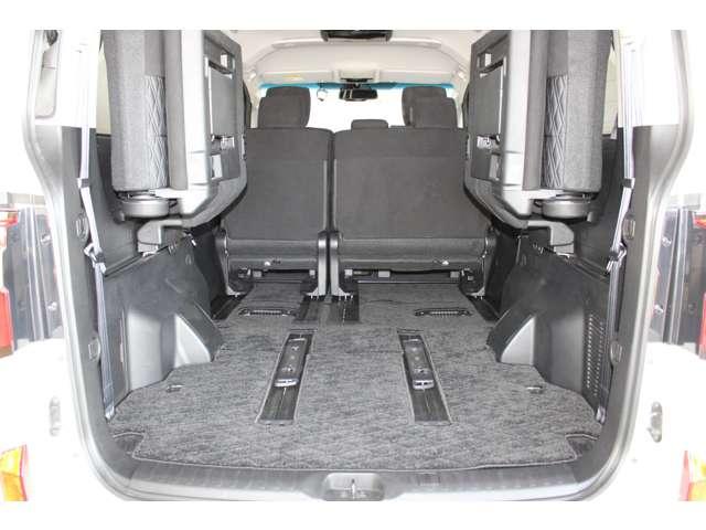 デリカＤ：５ アーバンギア　Ｇ　パワーパッケージ　メモリーナビ　全周囲カメラ　ＥＴＣ車載器　電動Ｒゲート　アイドリングストップ　地デジ　シ－トヒ－タ－　運転席パワーシート　ＬＥＤ　寒冷地仕様　メモリーナビ　オートクルーズコントロール　スマートキー（19枚目）