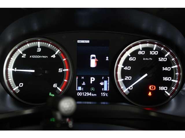 デリカＤ：５ ブラックエディション　メモリーナビ　全周囲カメラ　スマートキー　オートクルーズコントロール　両側自動スライドドア　パワーバックゲート　ＬＥＤヘッドランプ　４ＷＤ　電動シート　スマートキー　全方位カメラ　シートヒーター（7枚目）