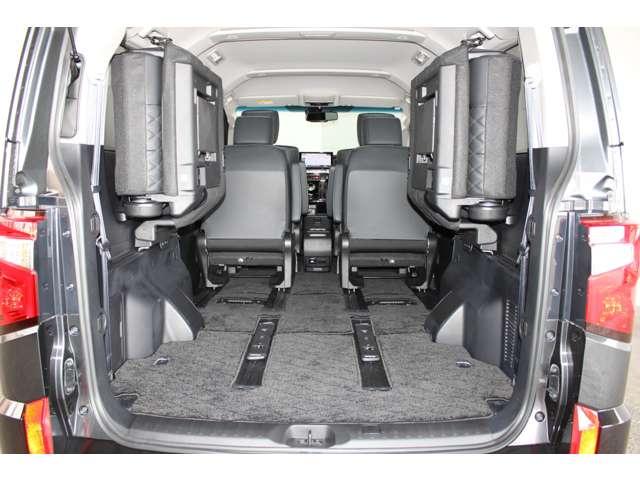 デリカＤ：５ ブラックエディション　メモリーナビ　全周囲カメラ　スマートキー　オートクルーズコントロール　両側自動スライドドア　パワーバックゲート　ＬＥＤヘッドランプ　４ＷＤ　電動シート　スマートキー　全方位カメラ　シートヒーター（17枚目）