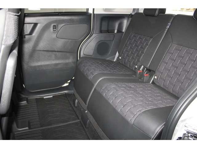 デリカミニ G プレミアム カスタム仕様 メモリーナビ 全周囲カメラ LED Aクルコン シートヒーター ベンチシート エアコン コーナーセンサー パワステ アルミホイール キーレスエントリー エアバッグ スマートキー ABS(5枚目)