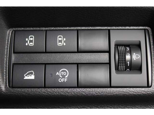 デリカミニ G プレミアム カスタム仕様 メモリーナビ 全周囲カメラ LED Aクルコン シートヒーター ベンチシート エアコン コーナーセンサー パワステ アルミホイール キーレスエントリー エアバッグ スマートキー ABS(13枚目)