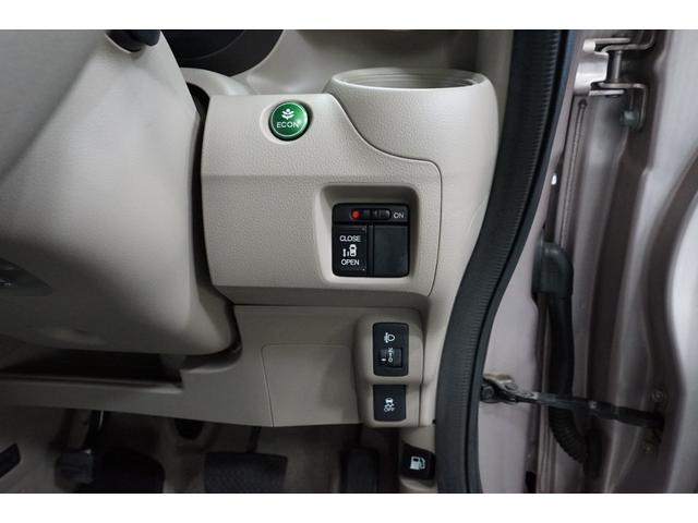 G・Lパッケージ スマートキー 両側スライド片側電動ドア ナビTV付 CDデッキ 1オーナー車 禁煙 アイドリングストップ付き 純正14インチAW ETC車載器 AUTOエアコン ベンチシート 盗難防止 ABS U(13枚目)