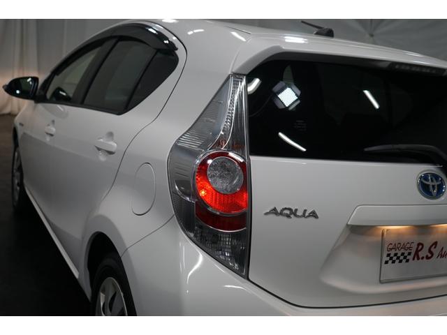 S ワンオーナー車 TVナビ キーレスキー 禁煙車 オートエアコン CD再生可 Bluetoothオーディオ AUX接続 地デジ SDナビ アイドリングストップ ダブルエアバッグ P/W パワステ ABS(23枚目)