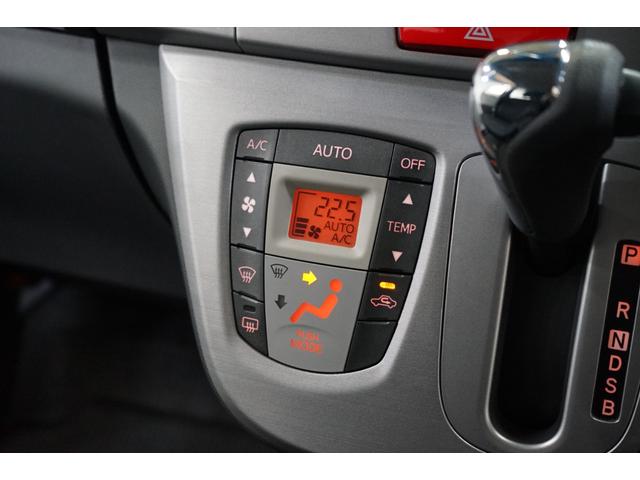 カスタム X ワンオーナー車 TVナビ スマートキー 14AW HIDヘッド フロントフォグランプ フルセグ CD DVD再生 USB接続 HDDナビ オート電格 フルフラット ベンチシート オートエアコン 記録簿(40枚目)