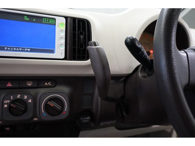 X ユルリ ワンオーナー車 TVナビ スマートキー ETC車載器 禁煙車 CD再生可 メモリーナビ エアコン ベンチシート フルフラット 点検記録簿 盗難防止システム ダブルエアバッグ パワーウィンドウ(13枚目)