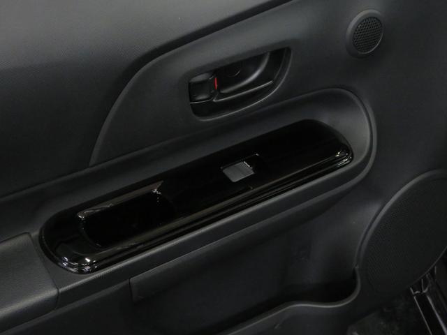 Sスタイルブラック スマートキー TVナビ バックカメラ プリクラッシュセーフティ ETC 禁煙車 アイドリングストップ ハイブリッド CD再生 ブルートゥース接続 オートハイビーム ワンオーナー オートライト 記録簿(61枚目)