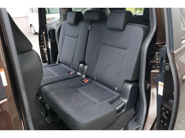 G 両側電動スライドドア TVナビ バックカメラ スマートキー 1オーナー 禁煙車 ビルトインETC アイドリングストップ 7人乗り CD DVD再生可 BT接続 フルセグTV ウォークスルー 3列シート(52枚目)