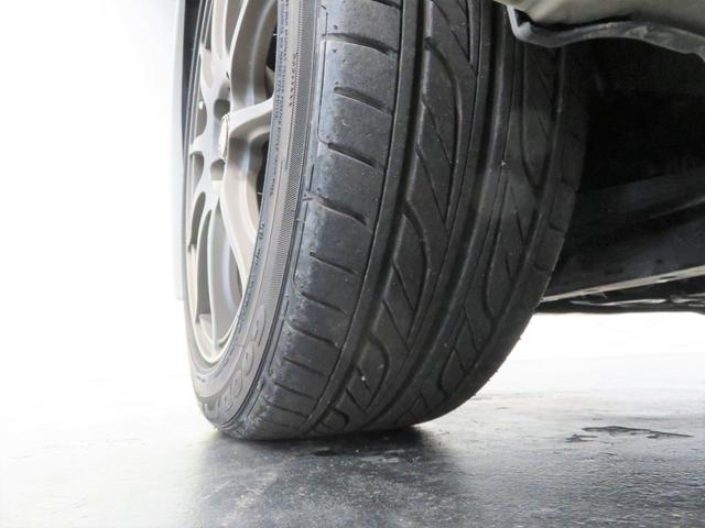 2.5i Bスポーツアイサイト TVナビ バックカメラ 4WD 後期 禁煙車 ワンオーナー 衝突軽減ブレーキ レーダークルーズ スマートキー ETC付 HIDヘッド オートライト 社外17AW CD再生 DVD視聴可 地デジ フォグ(28枚目)
