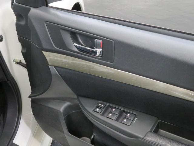2.5i Bスポーツアイサイト TVナビ バックカメラ 4WD 後期 禁煙車 ワンオーナー 衝突軽減ブレーキ レーダークルーズ スマートキー ETC付 HIDヘッド オートライト 社外17AW CD再生 DVD視聴可 地デジ フォグ(57枚目)