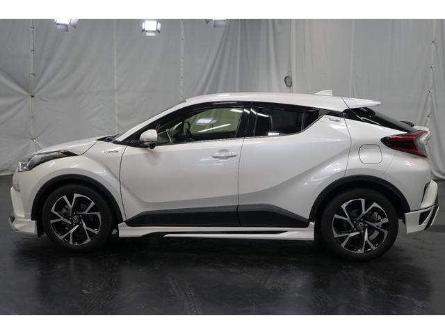 G ハイブリッド モデリスタフルエアロ 黒革 9型TVナビ バックカメラ 禁煙車 ワンオーナー プリクラッシュ レーダークルーズ シーケンシャルウィンカー スマートキー ETC フルセグ DVD Bluetooth接続(15枚目)