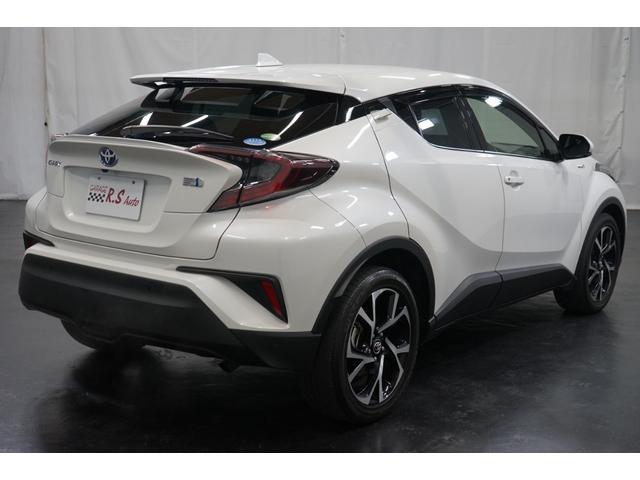 Ｃ－ＨＲ Ｇ　ハイブリッド　９型ＴＶナビ　バックカメラ　プリクラッシュ　禁煙車　レーダークルーズ　クリアランスソナー　ハーフレザー　スマートキー　ＥＴＣ付　フルセグ　ＤＶＤ　Ｂｌｕｅｔｏｏｔｈ　シーケンシャルウィンカー　Ｆフォグ（10枚目）