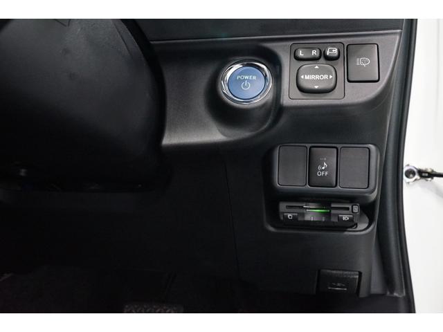 アクア G ハイブリッド 禁煙車 スマートキ 純正ナビTV バックカメラ オートライト CD/DVD Bluetooth接続 フルセグ LEDヘッドランプ 15AW ETC Pスタート アイドリングストップ ヘッドウォッシャー(12枚目)