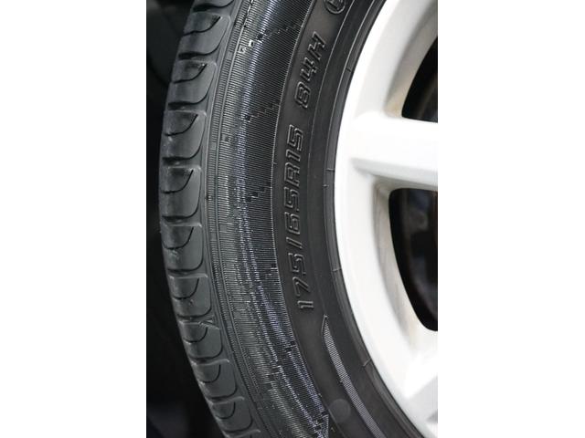 アクア G ハイブリッド 禁煙車 スマートキ 純正ナビTV バックカメラ オートライト CD/DVD Bluetooth接続 フルセグ LEDヘッドランプ 15AW ETC Pスタート アイドリングストップ ヘッドウォッシャー(22枚目)