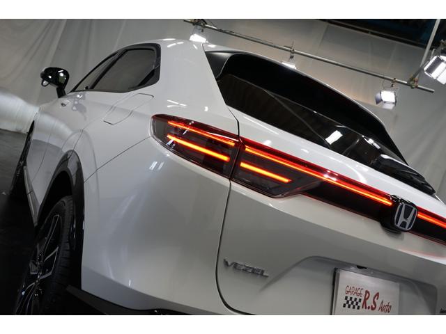 ヴェゼル e:HEV Z ハイブリッド 後期型 登録済未使用車 禁煙車 9型TVナビ バックカメラ ホンダセンシング ETC 衝突軽減ブレーキ CMBS BSM レーダークルーズ ハーフ革 フルセグ Bluetooth接続 パワーバックドア(20枚目)