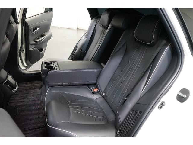 クラウンハイブリッド ＲＳアドバンス　サンルーフ　黒革　ローダウン　８型ナビＴＶ　バックカメラ　ＥＴＣ　フルセグ　衝突軽減　レーダークルーズ　ＤＶＤ　Ｂｌｕｅｔｏｏｔｈ　流星ウィンカー　パワーシート　ＨＵＤ　シートエアコン　プリクラッシュ（16枚目）