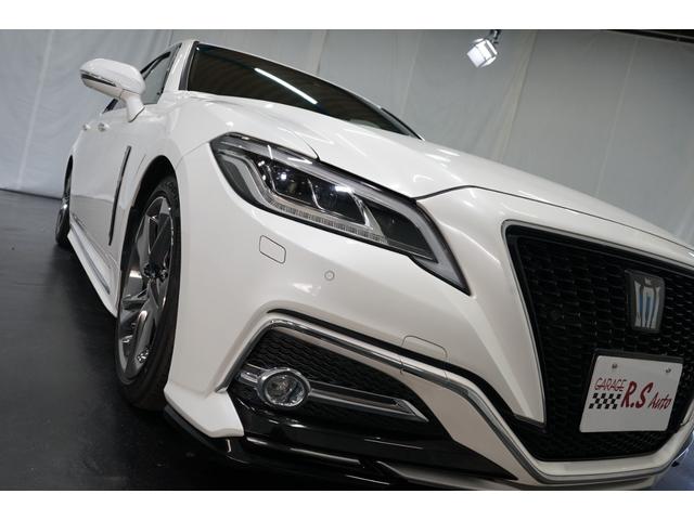 クラウンハイブリッド ＲＳアドバンス　サンルーフ　黒革　ローダウン　８型ナビＴＶ　バックカメラ　ＥＴＣ　フルセグ　衝突軽減　レーダークルーズ　ＤＶＤ　Ｂｌｕｅｔｏｏｔｈ　流星ウィンカー　パワーシート　ＨＵＤ　シートエアコン　プリクラッシュ（18枚目）