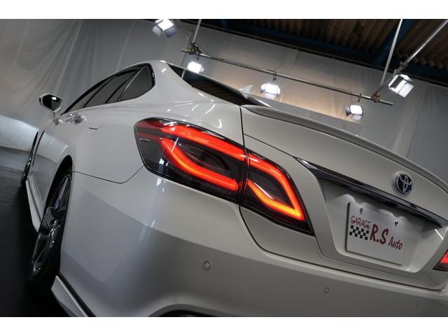 クラウンハイブリッド ＲＳアドバンス　サンルーフ　黒革　ローダウン　８型ナビＴＶ　バックカメラ　ＥＴＣ　フルセグ　衝突軽減　レーダークルーズ　ＤＶＤ　Ｂｌｕｅｔｏｏｔｈ　流星ウィンカー　パワーシート　ＨＵＤ　シートエアコン　プリクラッシュ（20枚目）