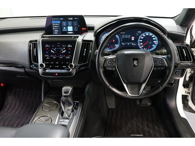 クラウンハイブリッド ＲＳアドバンス　サンルーフ　黒革　ローダウン　８型ナビＴＶ　バックカメラ　ＥＴＣ　フルセグ　衝突軽減　レーダークルーズ　ＤＶＤ　Ｂｌｕｅｔｏｏｔｈ　流星ウィンカー　パワーシート　ＨＵＤ　シートエアコン　プリクラッシュ（30枚目）