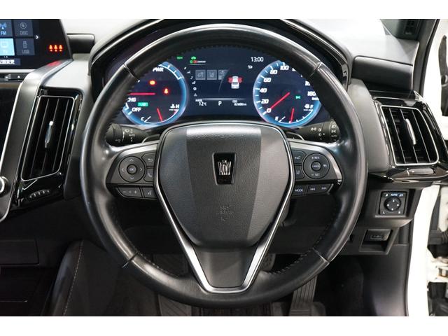 クラウンハイブリッド ＲＳアドバンス　サンルーフ　黒革　ローダウン　８型ナビＴＶ　バックカメラ　ＥＴＣ　フルセグ　衝突軽減　レーダークルーズ　ＤＶＤ　Ｂｌｕｅｔｏｏｔｈ　流星ウィンカー　パワーシート　ＨＵＤ　シートエアコン　プリクラッシュ（33枚目）