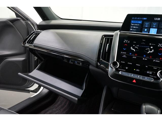 クラウンハイブリッド ＲＳアドバンス　サンルーフ　黒革　ローダウン　８型ナビＴＶ　バックカメラ　ＥＴＣ　フルセグ　衝突軽減　レーダークルーズ　ＤＶＤ　Ｂｌｕｅｔｏｏｔｈ　流星ウィンカー　パワーシート　ＨＵＤ　シートエアコン　プリクラッシュ（39枚目）