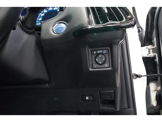 クラウンハイブリッド ＲＳアドバンス　サンルーフ　黒革　ローダウン　８型ナビＴＶ　バックカメラ　ＥＴＣ　フルセグ　衝突軽減　レーダークルーズ　ＤＶＤ　Ｂｌｕｅｔｏｏｔｈ　流星ウィンカー　パワーシート　ＨＵＤ　シートエアコン　プリクラッシュ（45枚目）