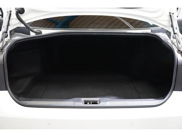 クラウンハイブリッド ＲＳアドバンス　サンルーフ　黒革　ローダウン　８型ナビＴＶ　バックカメラ　ＥＴＣ　フルセグ　衝突軽減　レーダークルーズ　ＤＶＤ　Ｂｌｕｅｔｏｏｔｈ　流星ウィンカー　パワーシート　ＨＵＤ　シートエアコン　プリクラッシュ（53枚目）