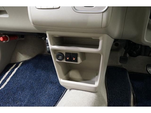 アルトラパン モード　禁煙車　軽自動車　衝突軽減ブレーキ　８型ナビＴＶ　全方位カメラ　ＥＴＣ　アイドリングストップ　スマートキー　オートライト　ＤＶＤ　Ｂｌｕｅｔｏｏｔｈ　Ｂカメラ　シートヒーター　ベンチシート　点検記録簿（7枚目）