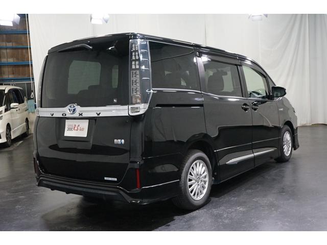 ヴォクシー ハイブリッドV 両側電動スライド モデリスタフルエアロ 9型TVナビ 7人乗り バックカメラ 11型後席モニター オートクルーズ 3列シート ETC スマートキー シートヒーター DVD再生 Bluetooth接続U(8枚目)