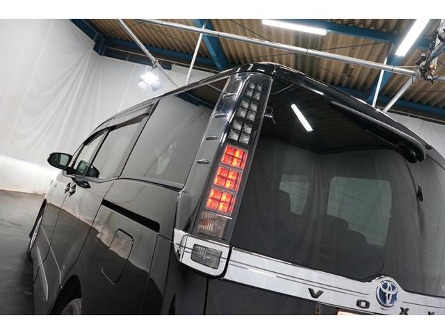 ヴォクシー ハイブリッドV 両側電動スライド モデリスタフルエアロ 9型TVナビ 7人乗り バックカメラ 11型後席モニター オートクルーズ 3列シート ETC スマートキー シートヒーター DVD再生 Bluetooth接続U(20枚目)