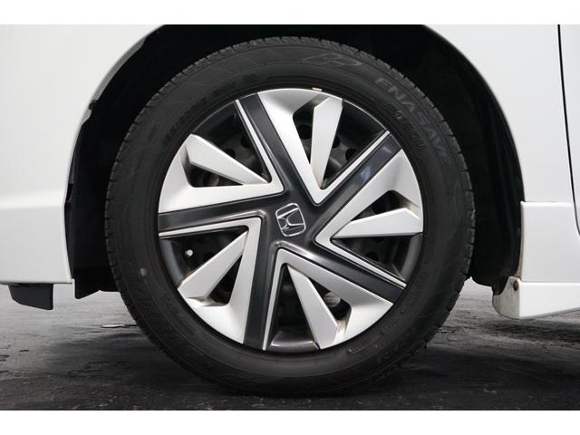 シャトル Ｇ　禁煙車　カロッツェリアナビＴＶ　バックカメラ　アイドリングストップ機能　スマートキー　記録簿　チップアップシート　ＣＤ／ＤＶＤ　Ｂｌｕｅｔｏｏｔｈ接続　ＥＴＣ　フルフラットシート　フルセグ　ステリモＵ（24枚目）