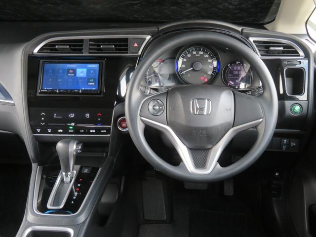 シャトル Ｇ　禁煙車　カロッツェリアナビＴＶ　バックカメラ　アイドリングストップ機能　スマートキー　記録簿　チップアップシート　ＣＤ／ＤＶＤ　Ｂｌｕｅｔｏｏｔｈ接続　ＥＴＣ　フルフラットシート　フルセグ　ステリモＵ（30枚目）