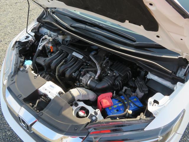 シャトル Ｇ　禁煙車　カロッツェリアナビＴＶ　バックカメラ　アイドリングストップ機能　スマートキー　記録簿　チップアップシート　ＣＤ／ＤＶＤ　Ｂｌｕｅｔｏｏｔｈ接続　ＥＴＣ　フルフラットシート　フルセグ　ステリモＵ（61枚目）