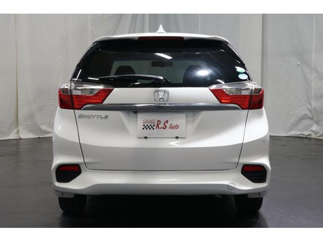 シャトル Ｇ　禁煙車　カロッツェリアナビＴＶ　バックカメラ　アイドリングストップ機能　スマートキー　記録簿　チップアップシート　ＣＤ／ＤＶＤ　Ｂｌｕｅｔｏｏｔｈ接続　ＥＴＣ　フルフラットシート　フルセグ　ステリモＵ（63枚目）