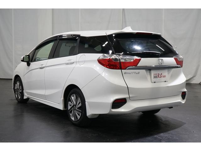 シャトル Ｇ　禁煙車　カロッツェリアナビＴＶ　バックカメラ　アイドリングストップ機能　スマートキー　記録簿　チップアップシート　ＣＤ／ＤＶＤ　Ｂｌｕｅｔｏｏｔｈ接続　ＥＴＣ　フルフラットシート　フルセグ　ステリモＵ（69枚目）