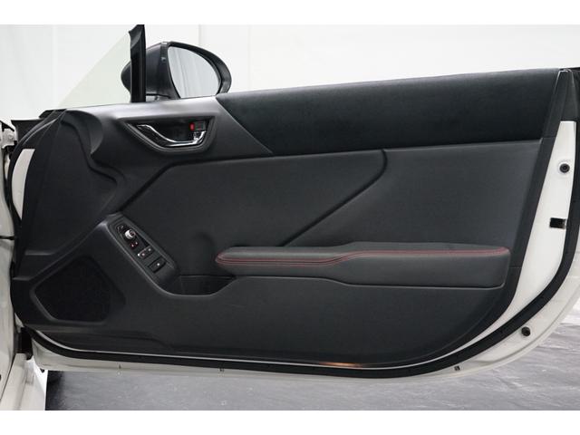 BRZ S 禁煙車 6速ミッション車 STIダウンサス STIマフラー 9型ナビ クルコン バックカメラ 18AW ハーフ革 シートヒーター DVD Bluetooth フルセグ ETC ローダウン スマートキー(55枚目)