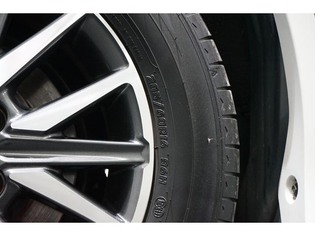 ヴォクシー ＺＳ　サンルーフ　両側電動スライド　９型ナビＴＶ　バックカメラ　１０．２型後席モニター　ＥＴＣ　ＣＤ／ＤＶＤ再生　Ｂｌｕｅｔｏｏｔｈ接続　７人乗り　３列シート　１６ＡＷ　ウォークスルー　ＬＥＤヘッドライトＵ（26枚目）