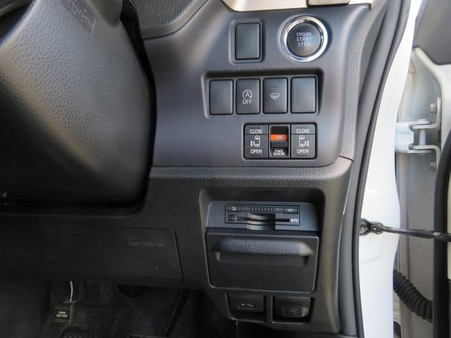 ヴォクシー ＺＳ　サンルーフ　両側電動スライド　９型ナビＴＶ　バックカメラ　１０．２型後席モニター　ＥＴＣ　ＣＤ／ＤＶＤ再生　Ｂｌｕｅｔｏｏｔｈ接続　７人乗り　３列シート　１６ＡＷ　ウォークスルー　ＬＥＤヘッドライトＵ（44枚目）