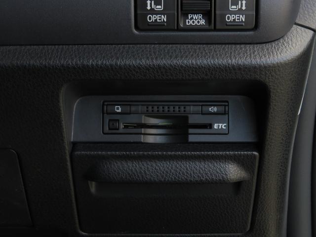 ヴォクシー ＺＳ　サンルーフ　両側電動スライド　９型ナビＴＶ　バックカメラ　１０．２型後席モニター　ＥＴＣ　ＣＤ／ＤＶＤ再生　Ｂｌｕｅｔｏｏｔｈ接続　７人乗り　３列シート　１６ＡＷ　ウォークスルー　ＬＥＤヘッドライトＵ（45枚目）