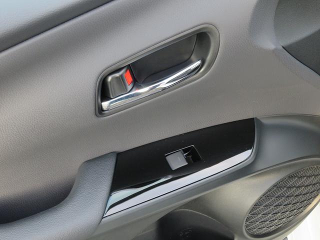 プリウス Aツーリングセレクション ハイブリッド 禁煙車 後期 黒革 9型ナビTV バックカメラ HUD ETC CD/DVD プリクラッシュ レーダークルーズ 17AW フルセグ BT音楽 アイドリングストップ パワーシート シートヒーター BSM(59枚目)