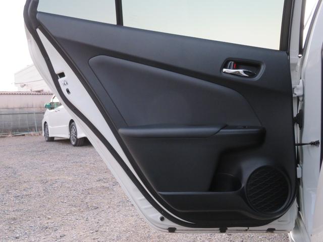 プリウス Aツーリングセレクション ハイブリッド 禁煙車 後期 黒革 9型ナビTV バックカメラ HUD ETC CD/DVD プリクラッシュ レーダークルーズ 17AW フルセグ BT音楽 アイドリングストップ パワーシート シートヒーター BSM(60枚目)